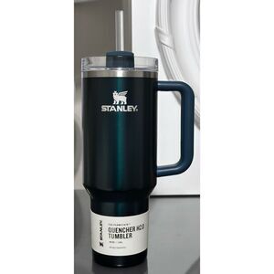 Stanley Europe Quencher H2.0 FlowState‎ 40oz Tumbler, EVERGREEN GLOW